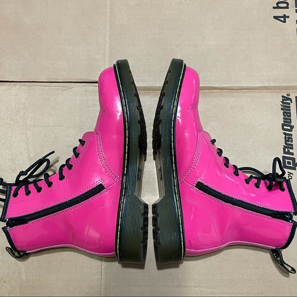 Dr. Martens Boots Delaney Hot Pink size 5 - Picture 3 of 11